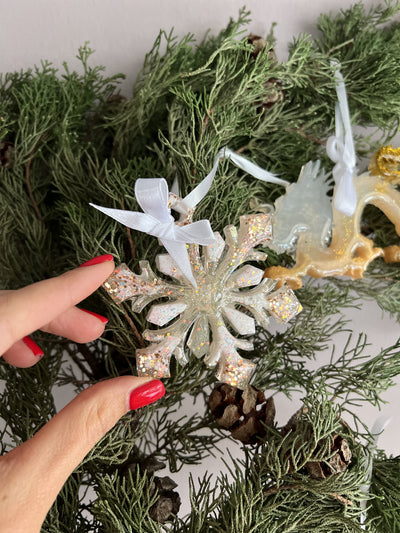 ❄️How to Make Resin Snowflake Ornament❄️