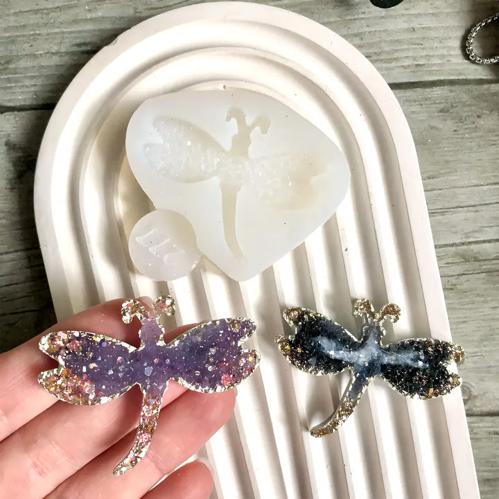Crystal Dragonfly Brooch Silicone Mold, 4.5x5.3x0.5 cm