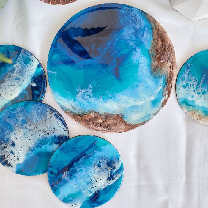 Artline Metallic Powder, Blue is designed to give a great metallic finish in epoxy resins.It may be used any time a metallic or pearlescent effect is desired. It is Metallic Pigment powder Blue, 20 g - Artline Epoxy Resin