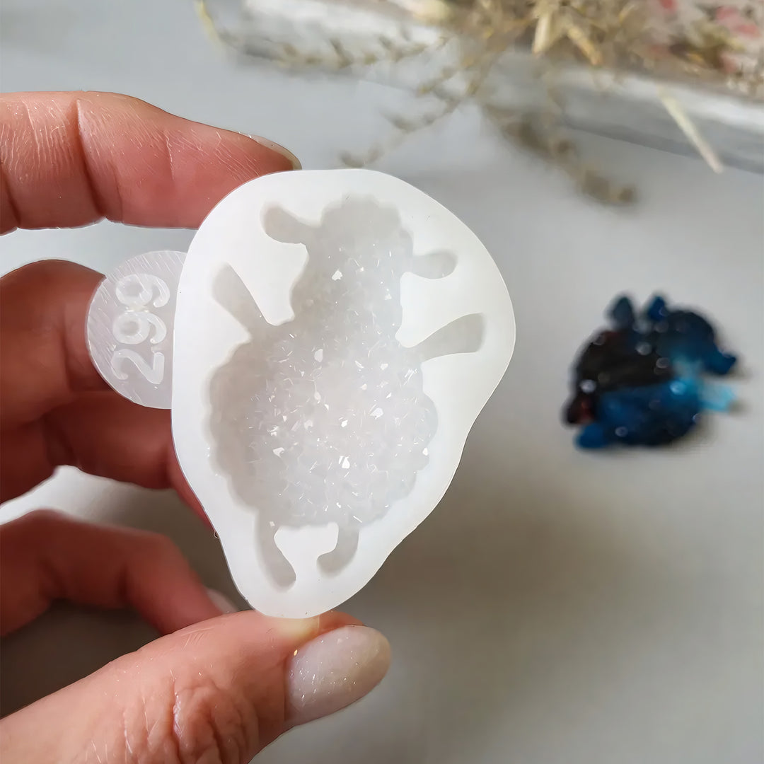 Crystal Sheep Brooch Silicone Mold, 5x3.5x0.5 cm
