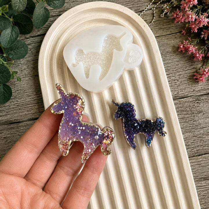 Crystal Unicorn Brooch Silicone Mold, 4x5x0.5 cm