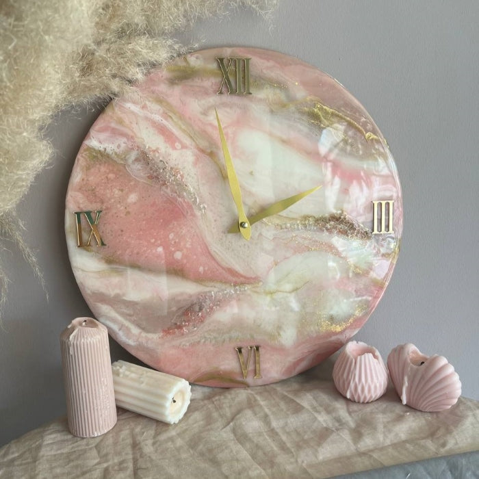Pastel metallic pigment powder set with four shimmering colors in 20 g jars, ideal for resin art and creative projects.