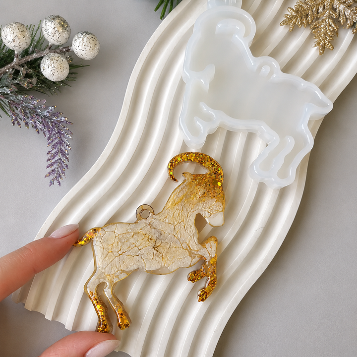Glossy Goat Ornament (2027 Symbol) Silicone Mold, 8x8x0.6 cm