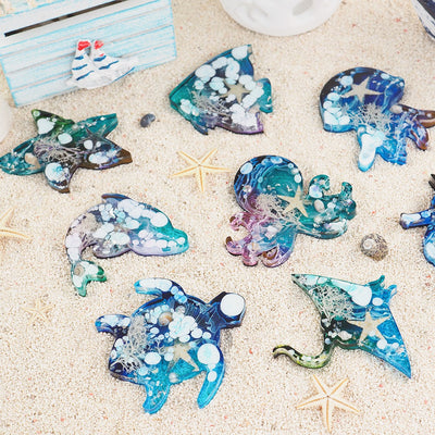 Create super adorable resin Ocean Animals with this 100% silicone mold and enjoy a fun parent-child time!
The mold includes 6 pieces of marine creatures: Sea Turtle,Silicone Mold - Ocean Animals - Artline Epoxy Resin