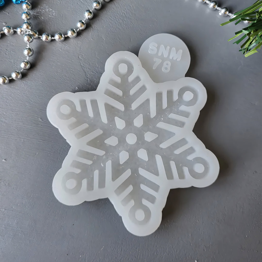Crystal Snowflake Ornament 2 Silicone Mold, 9x9x0.5 cm