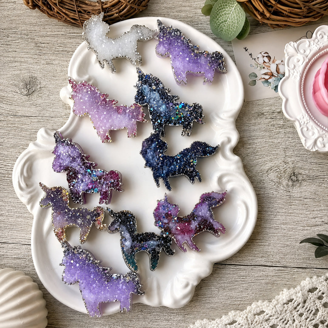 Crystal Unicorn Brooch Silicone Mold, 4x5x0.5 cm