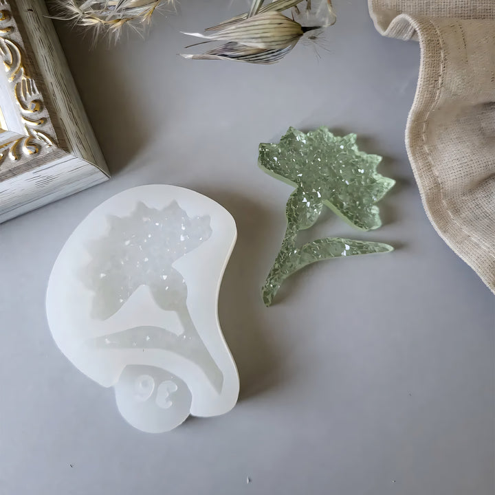 Crystal Cornflower Brooch Silicone Mold, 5.3x4.3x0.5 cm