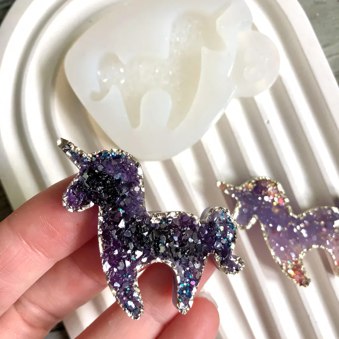 Crystal Unicorn Brooch Silicone Mold, 4x5x0.5 cm