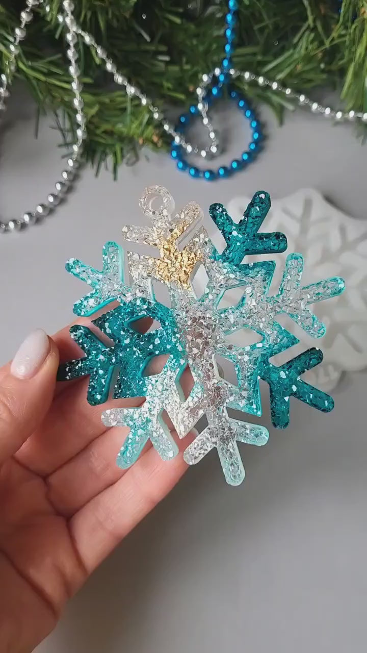 Crystal Snowflake Ornament 3 Silicone Mold, 9x9x0.5 cm