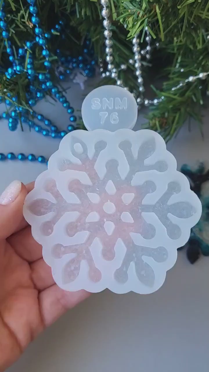 Crystal Snowflake Ornament 1 Silicone Mold, 8.5x8.5x0.5 cm