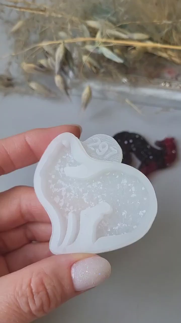 Crystal Fox Brooch Silicone Mold, 4.5x5x0.5 cm