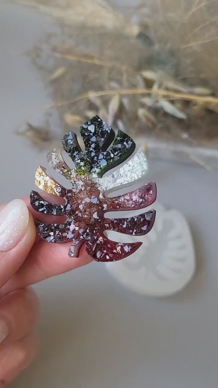 Crystal Monstera Leaf Brooch Silicone Mold, 5.5x4x0.5 cm