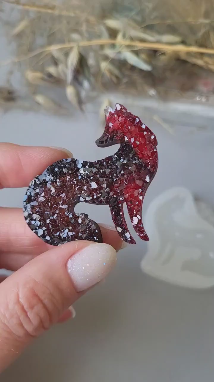 Crystal Fox Brooch Silicone Mold, 4.5x5x0.5 cm