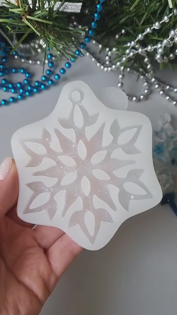 Crystal Snowflake Ornament 4 Silicone Mold, 9x7.5x0.5 cm
