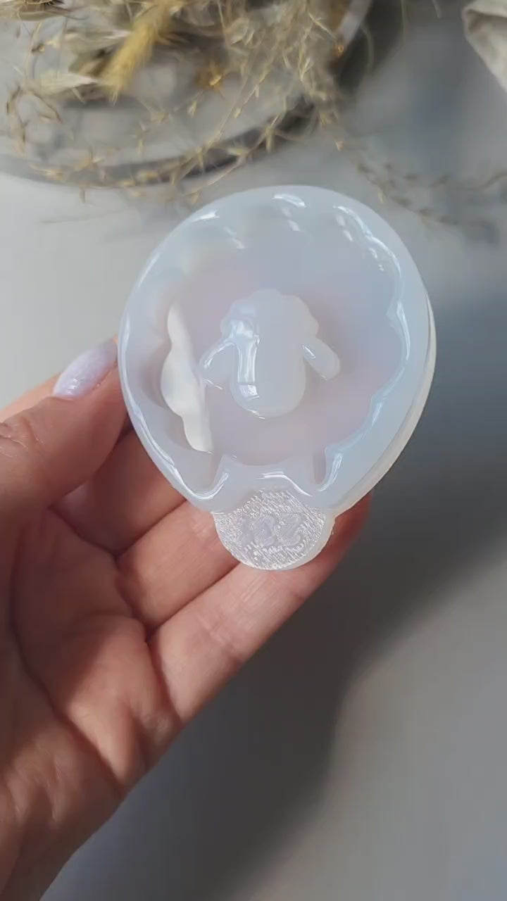 Glossy Sheep Brooch Silicone Mold, 5x4.8x0.7 cm