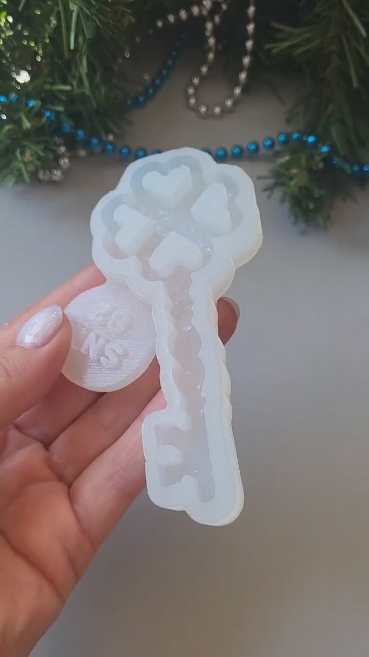 Crystal Key Ornament Silicone Mold, 10x4x0.5 cm