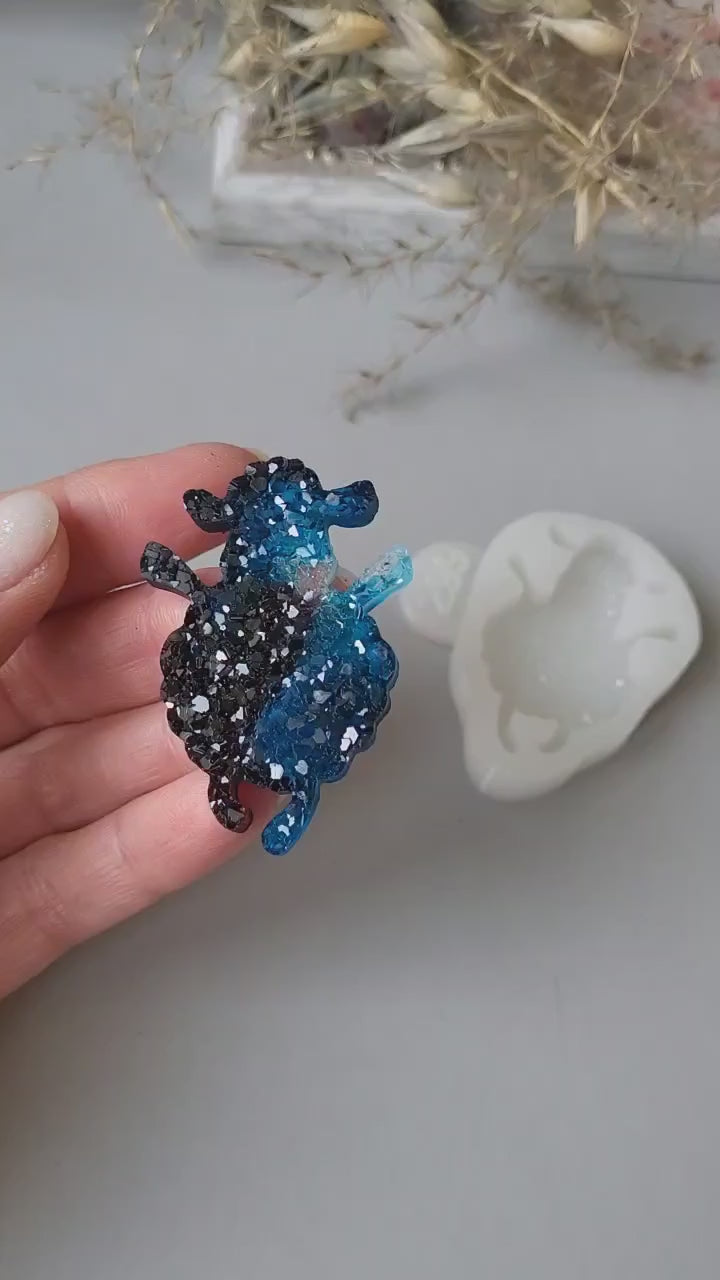 Crystal Sheep Brooch Silicone Mold, 5x3.5x0.5 cm