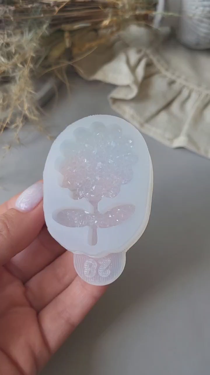 Moule en silicone broche fleur, cristallin, 5x3.5x0.5 cm